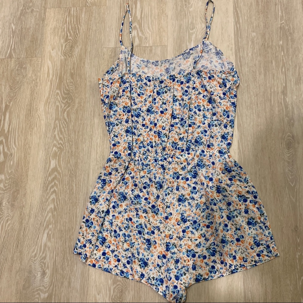FLORAL ROMPER - Picture 4 of 4